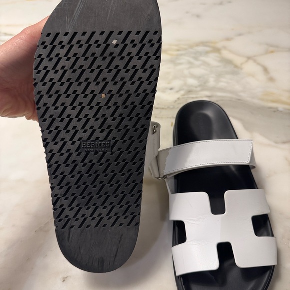 Hermes Chypre Sandals - Picture 2 of 4